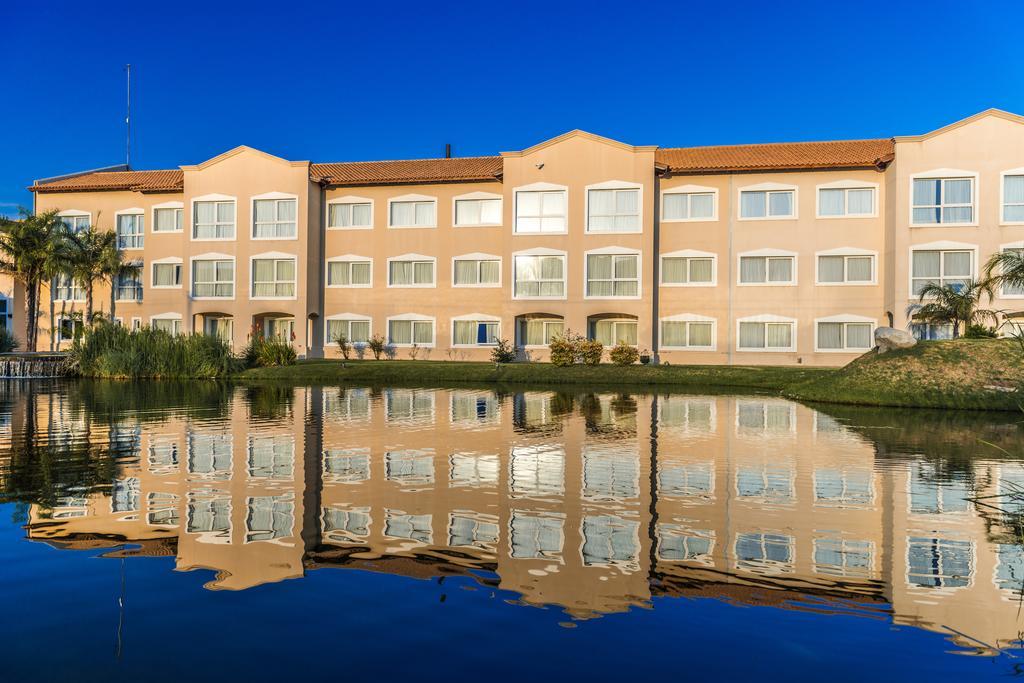 מרלו Howard Johnson Resort Spa & Convention Center מראה חיצוני תמונה